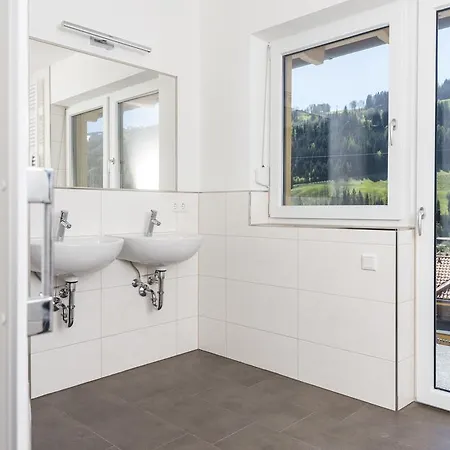 Bergblick-planai - 5 Schlafzimmer Eigene Sauna 度假居 斯拉德明